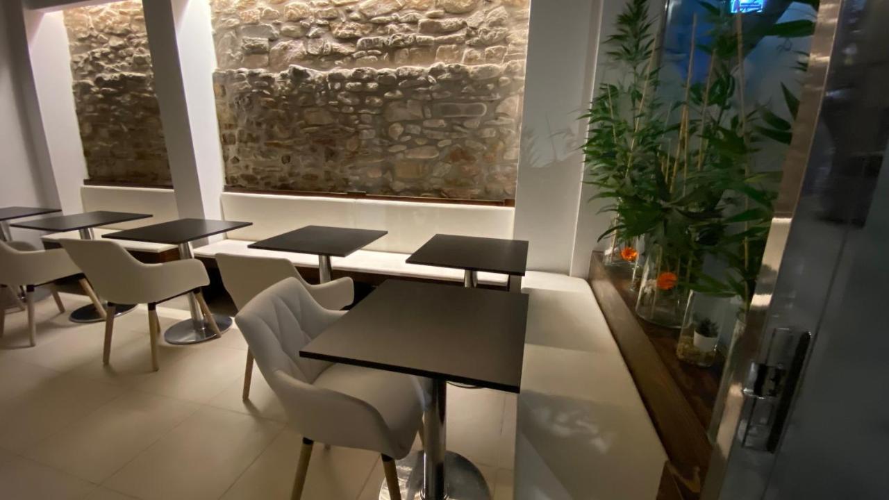 Hostal Somnis Suria Eksteriør billede