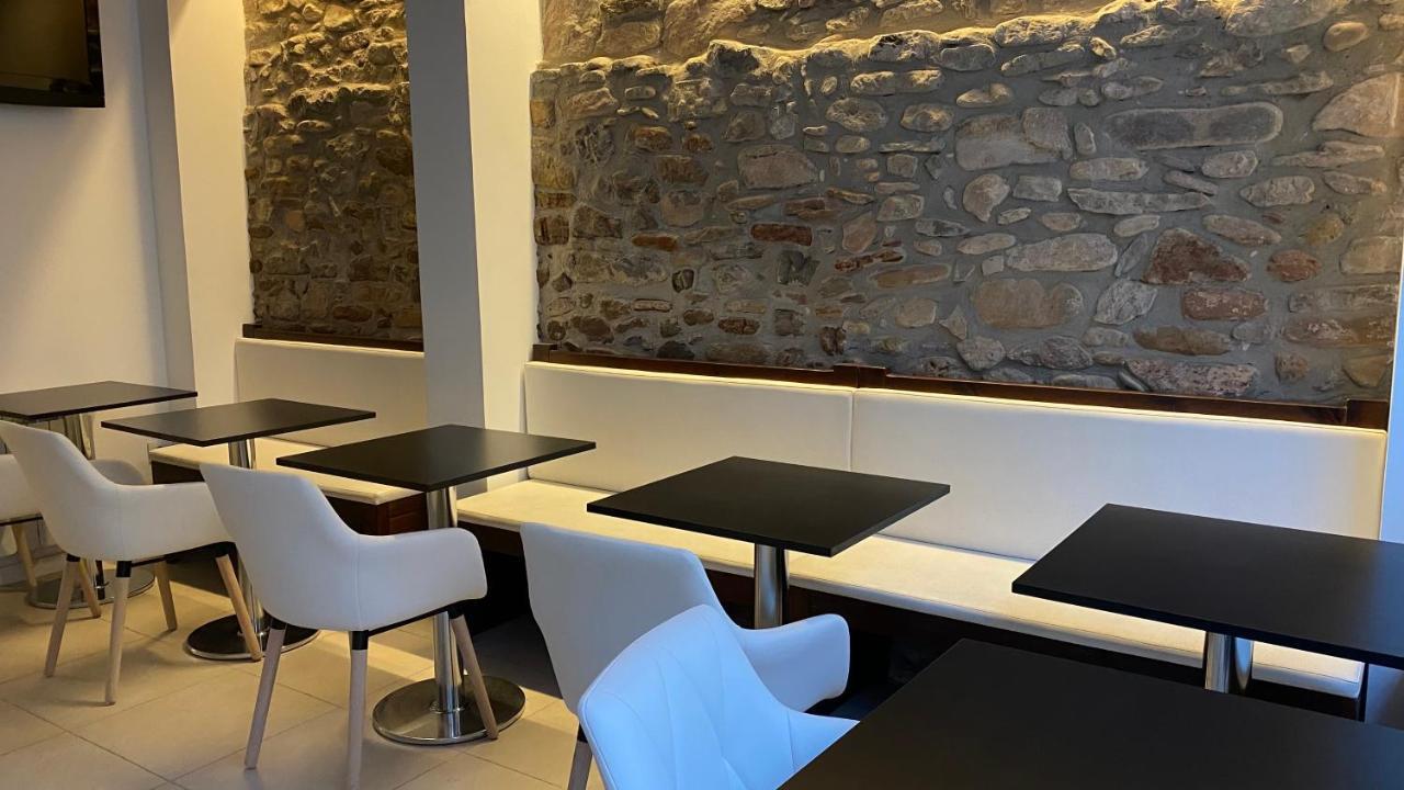 Hostal Somnis Suria Eksteriør billede